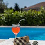 Katess With Heated Pool * Spalato