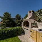 Katess With Heated Pool Villa *