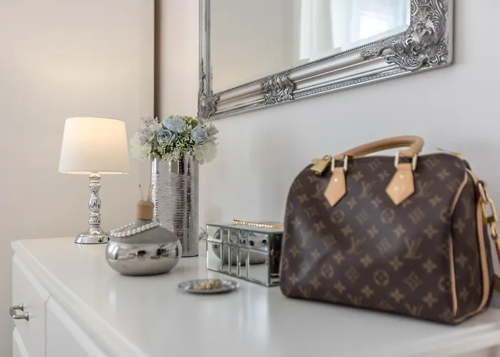 Katess With Heated Pool * Split