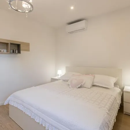 Katess With Heated Pool Villa