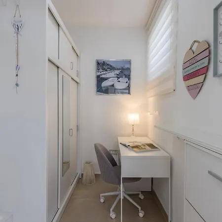 Katess With Heated Pool Villa *